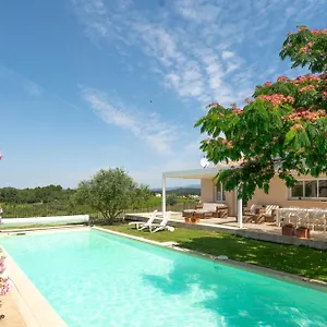 Les Terrasses De Cascavelle Blauvac